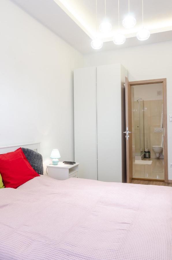 3 En Suit Bedroom Flat In The Main Centre For 6Ppl, 3Bdr,3Bthr,Ac Budapest Exterior foto