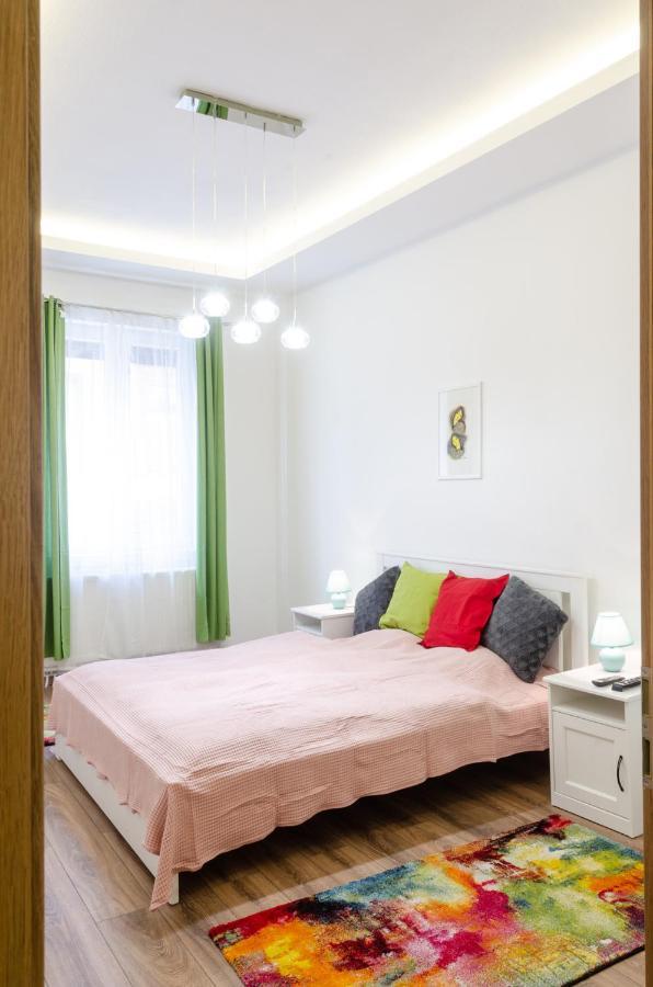 3 En Suit Bedroom Flat In The Main Centre For 6Ppl, 3Bdr,3Bthr,Ac Budapest Exterior foto