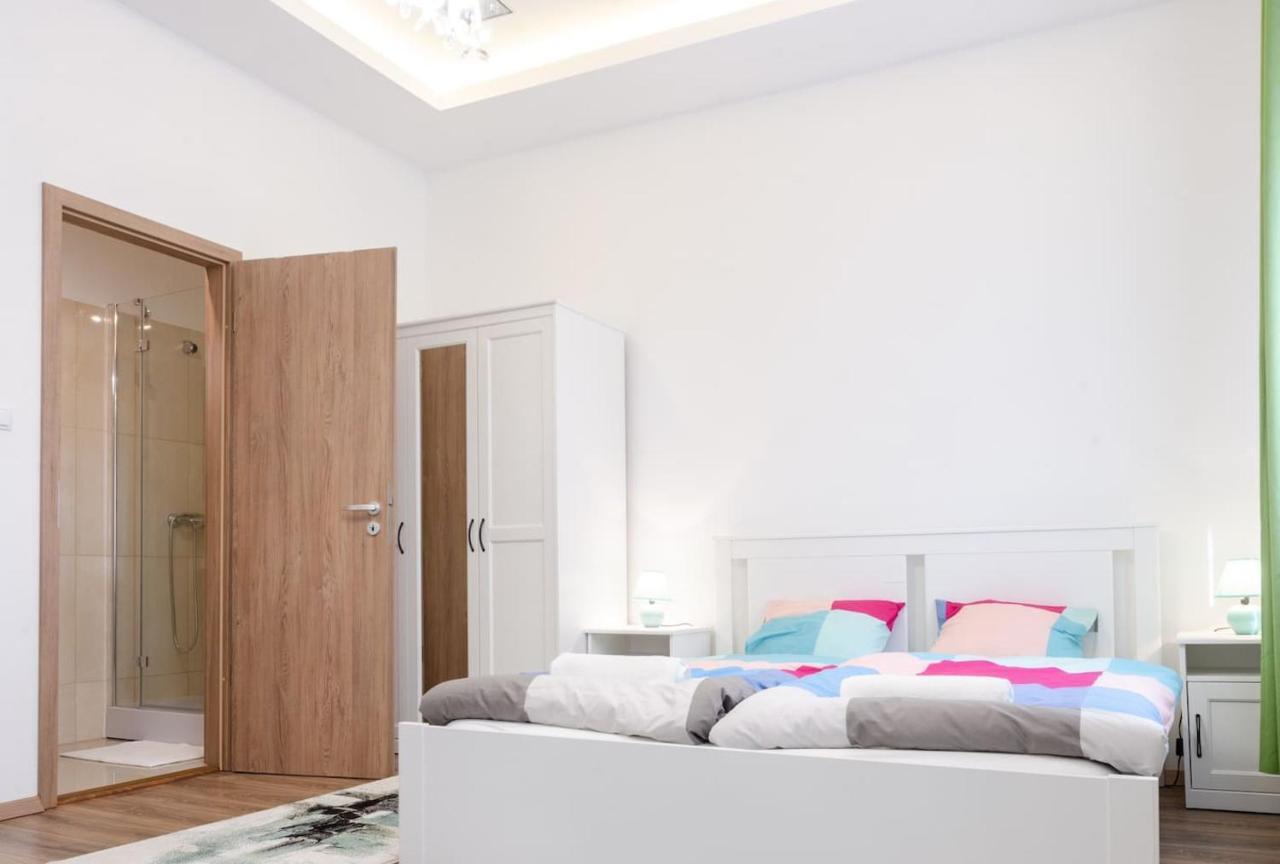 3 En Suit Bedroom Flat In The Main Centre For 6Ppl, 3Bdr,3Bthr,Ac Budapest Exterior foto