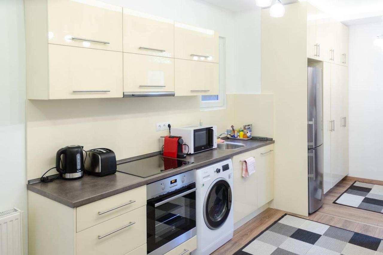 3 En Suit Bedroom Flat In The Main Centre For 6Ppl, 3Bdr,3Bthr,Ac Budapest Exterior foto